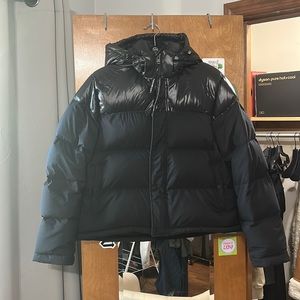 ARITZIA TNA super puff shorty